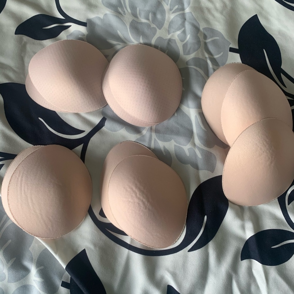 Lululemon bra cup inserts FREE with purchase